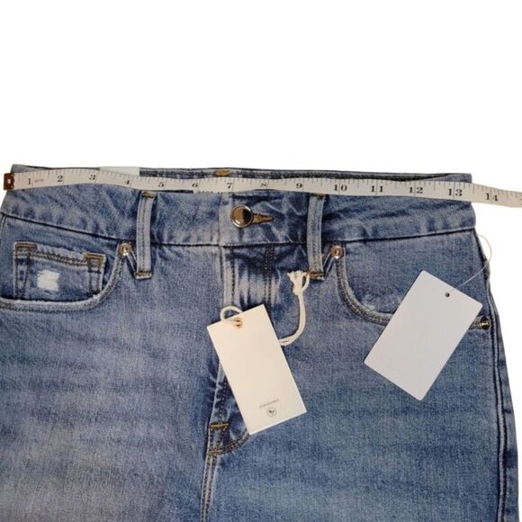 Good American Good Classic Distressed High Rise Jeans NWT 2/26 - Picture 5 of 8